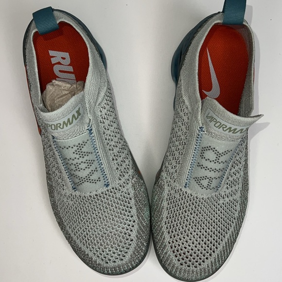 💙NWT NIKE WOMENS AIR VAPORMAX FK MOC 2 IN SIZE 7.5 - Picture 4 of 11